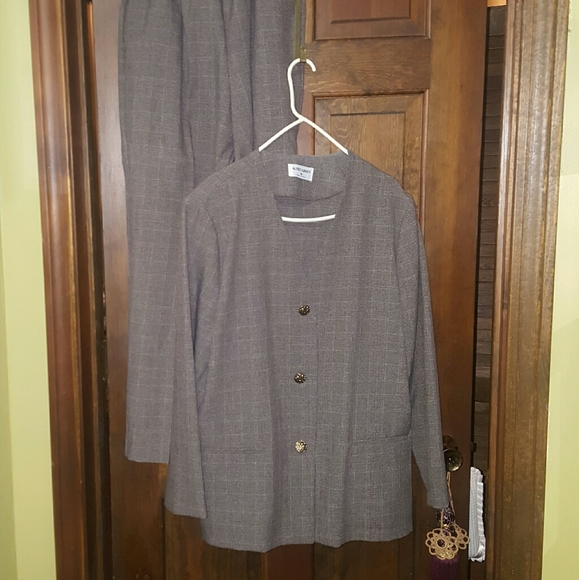 Alfred Dunner 2pc Pantsuit - Picture 4 of 12